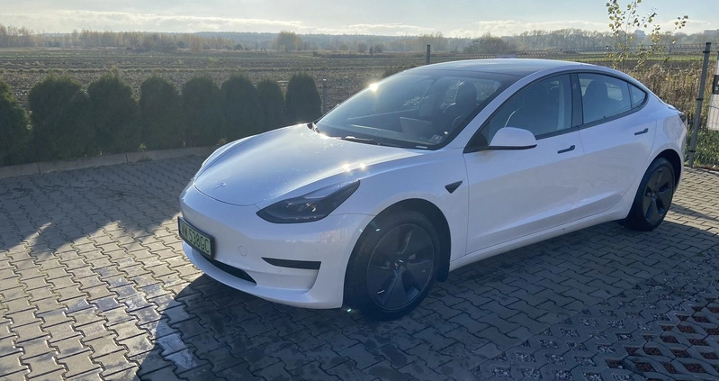 Tesla Model 3 cena 155000 przebieg: 38000, rok produkcji 2022 z Warszawa małe 22